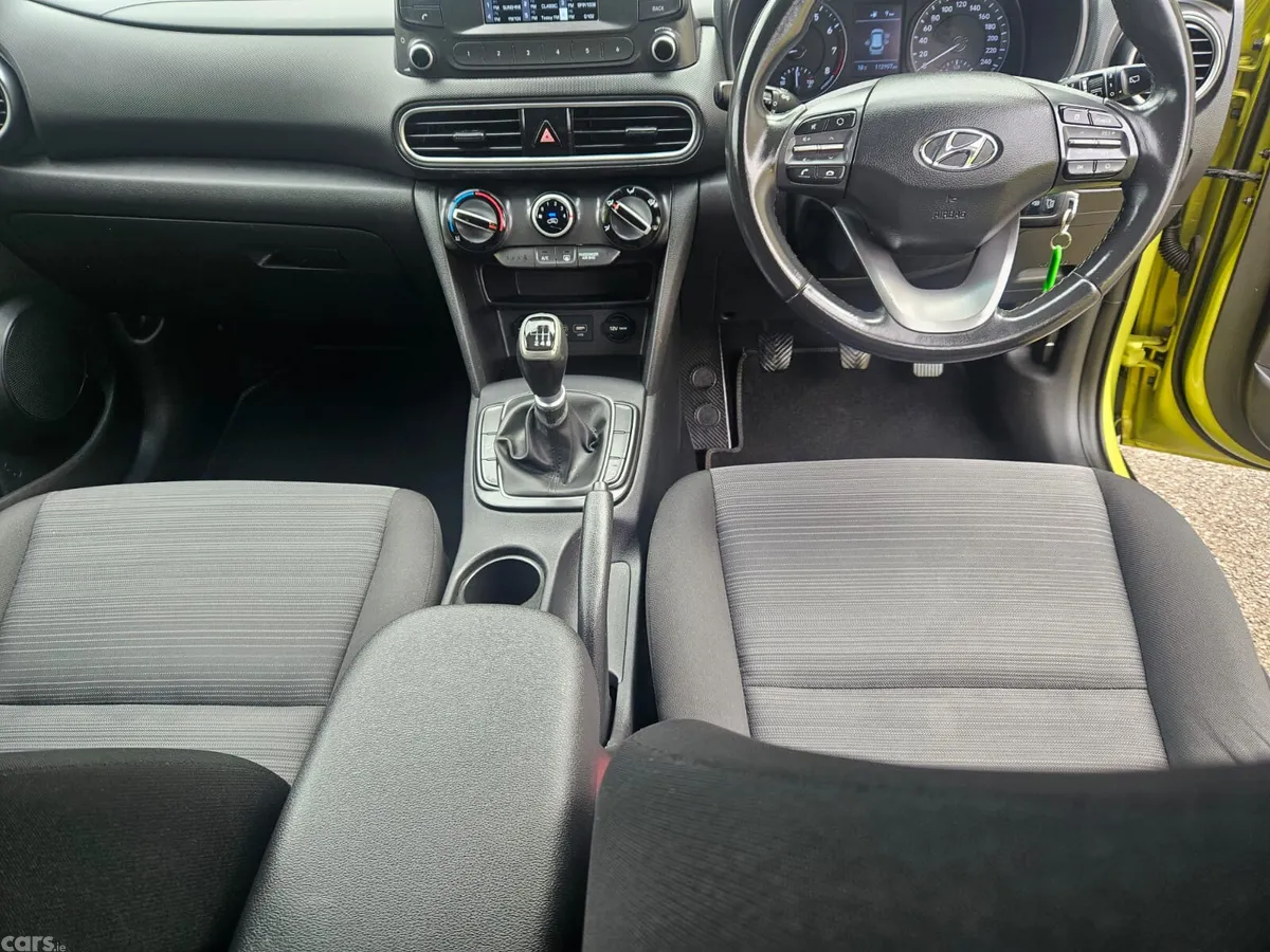 Hyundai KONA MPV, Petrol, 2018, Green