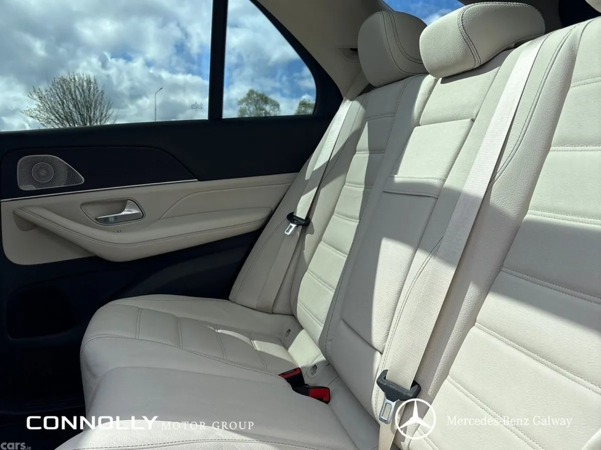 Mercedes-Benz GLE SUV, Diesel Plug-in Hybrid, 2027, Black