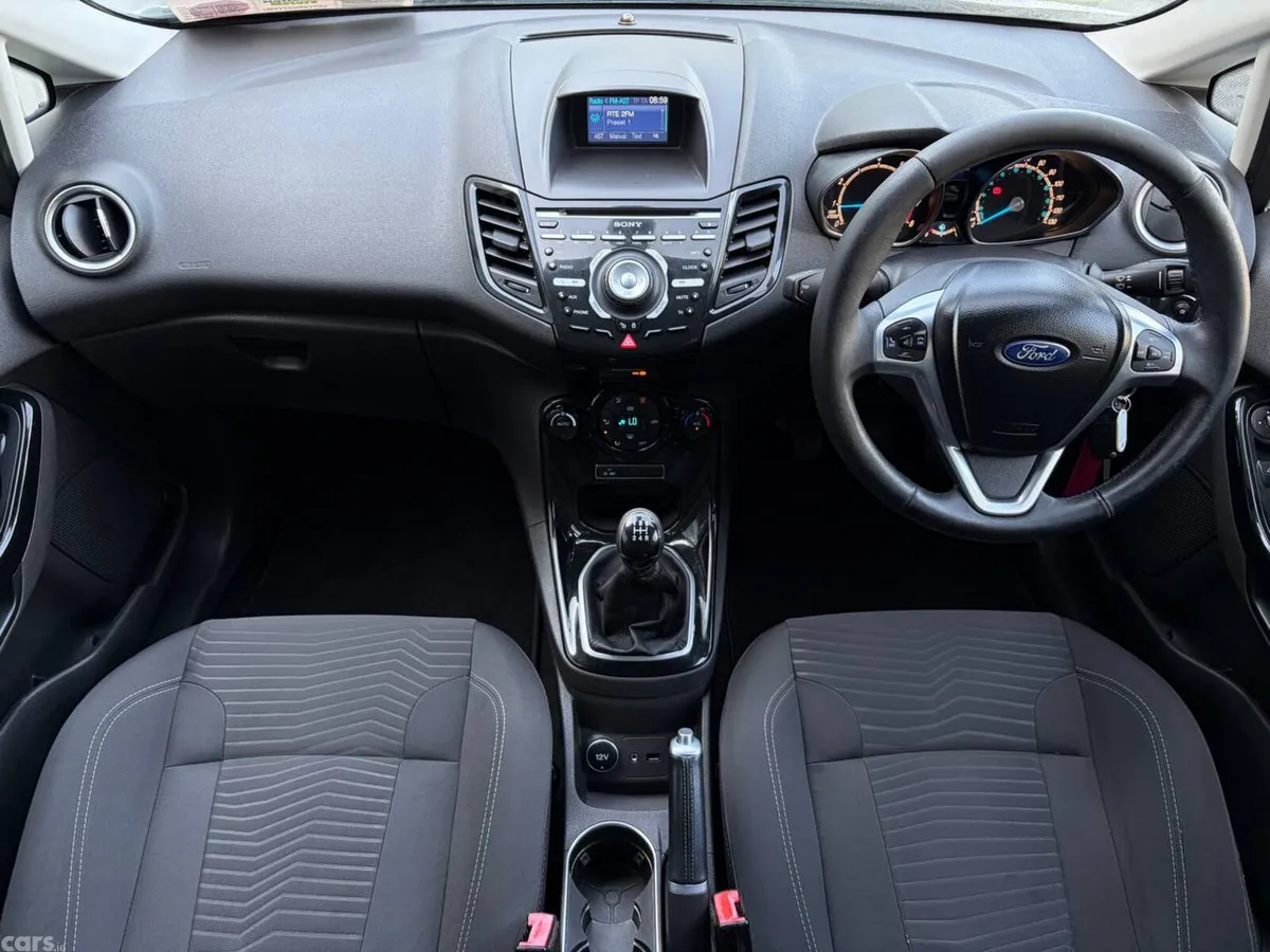 Ford Fiesta Hatchback, Petrol, 2014, White