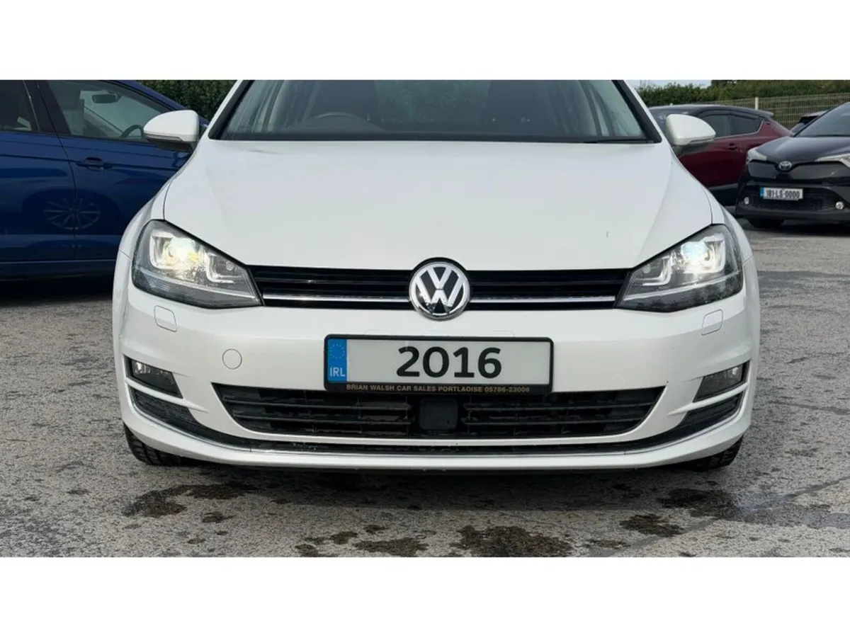 Volkswagen Golf Hatchback, Petrol, 2016, White