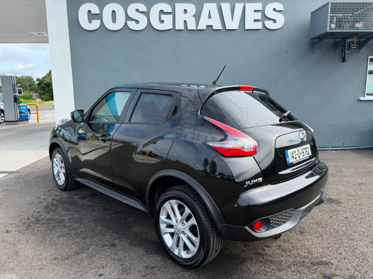 Nissan Juke Hatchback, Petrol, 2014, Black