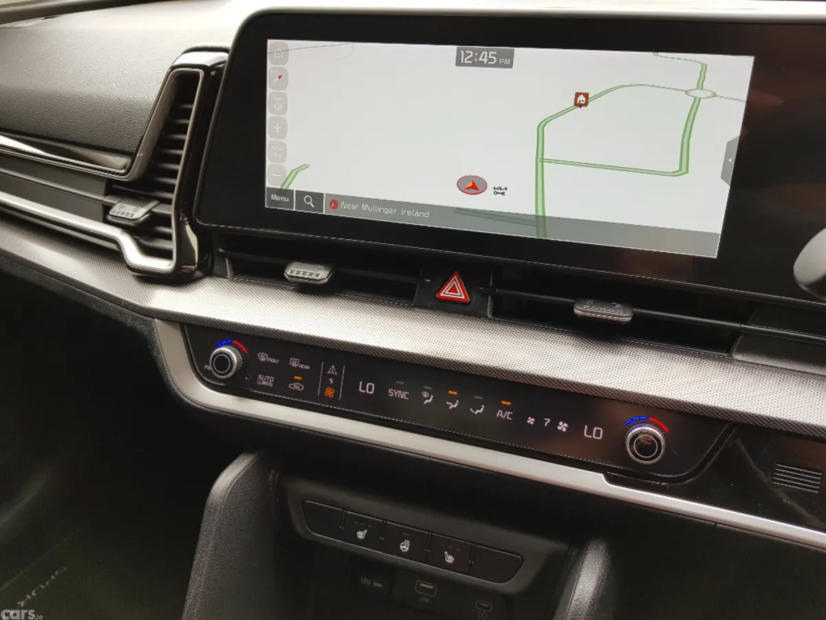 Kia Sportage MPV, Diesel, 2023, Red