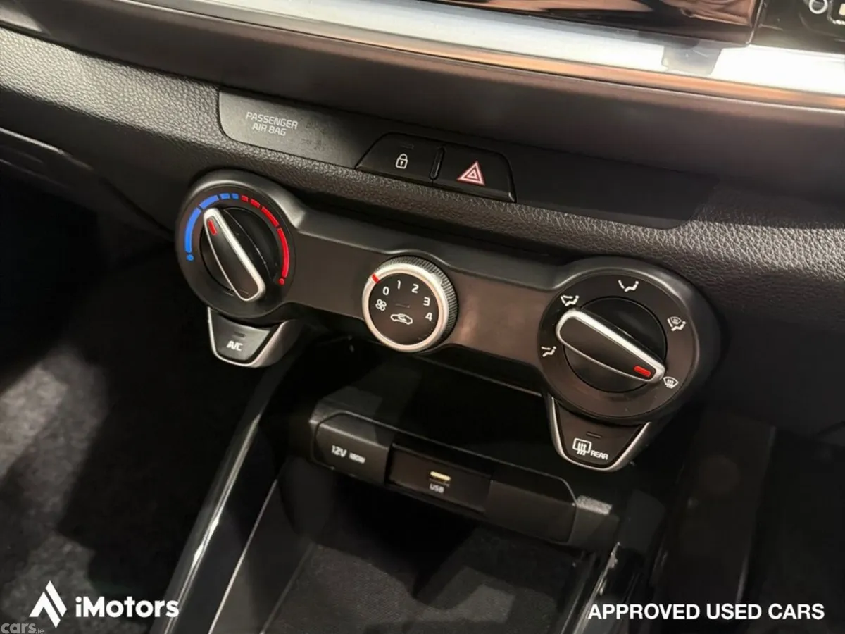 Kia Stonic Estate, Petrol, 2022, Black