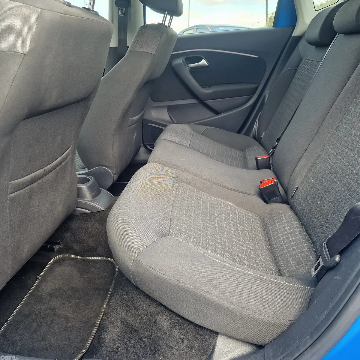 Volkswagen Polo Hatchback, Petrol, 2015, Blue