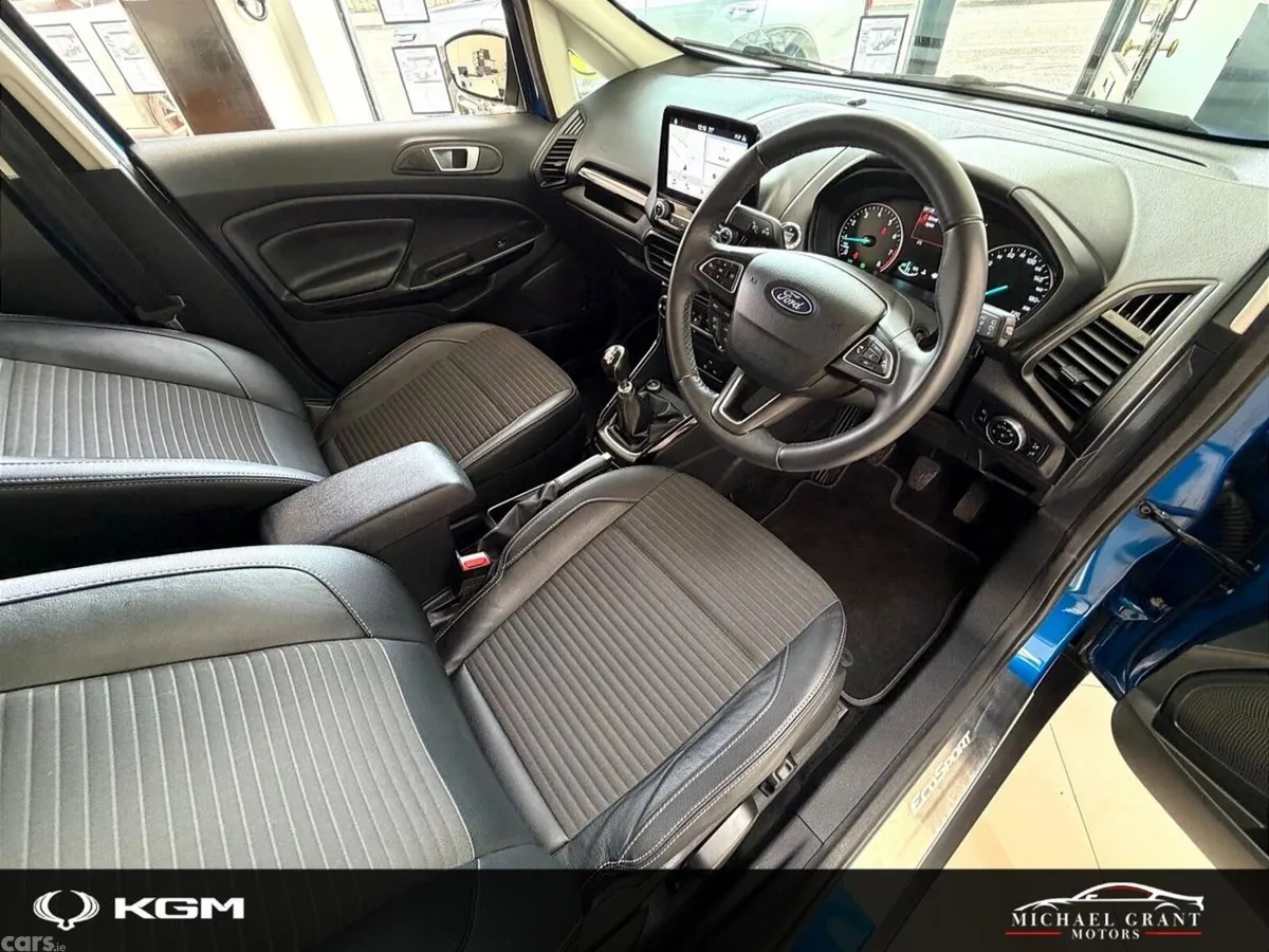 Ford EcoSport SUV, Petrol, 2020, Blue