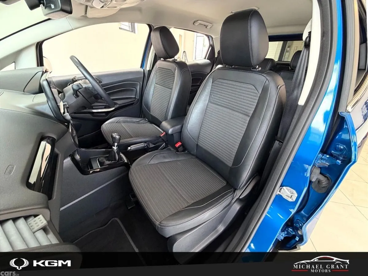 Ford EcoSport SUV, Petrol, 2020, Blue