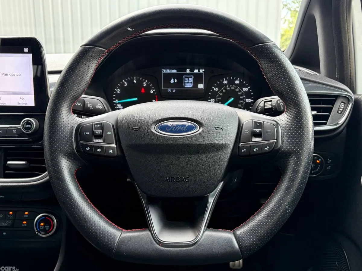 Ford Fiesta Hatchback, Petrol, 2019, White