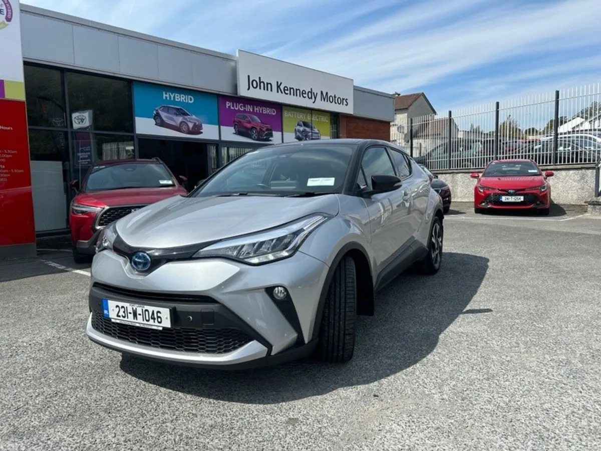 Toyota C-HR SUV, Petrol Hybrid, 2023, Silver