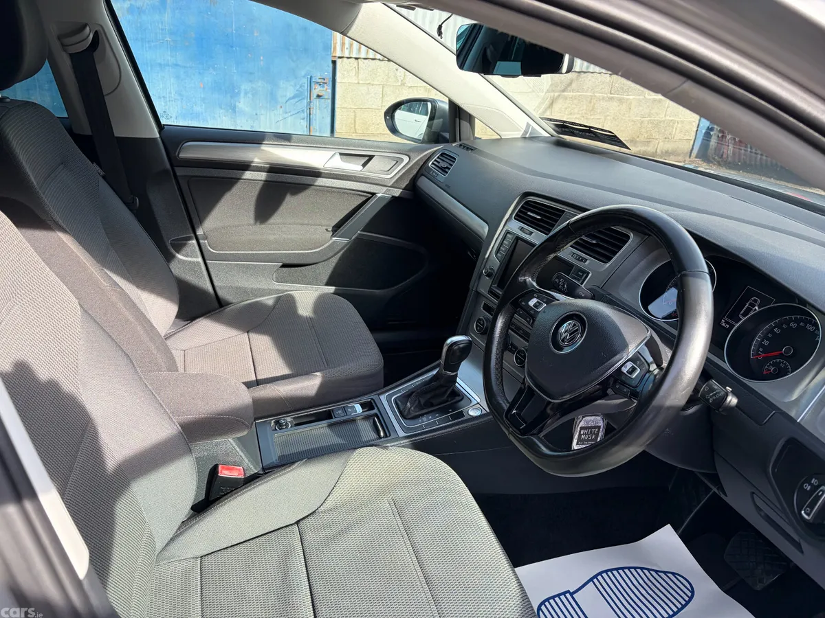 Volkswagen Golf Hatchback, Petrol, 2015, Grey