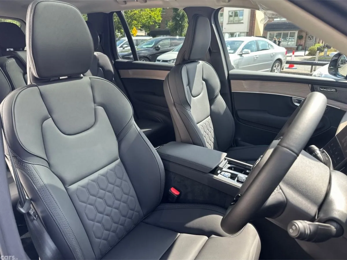 Volvo XC90 SUV, Petrol Plug-in Hybrid, 2026, Silver