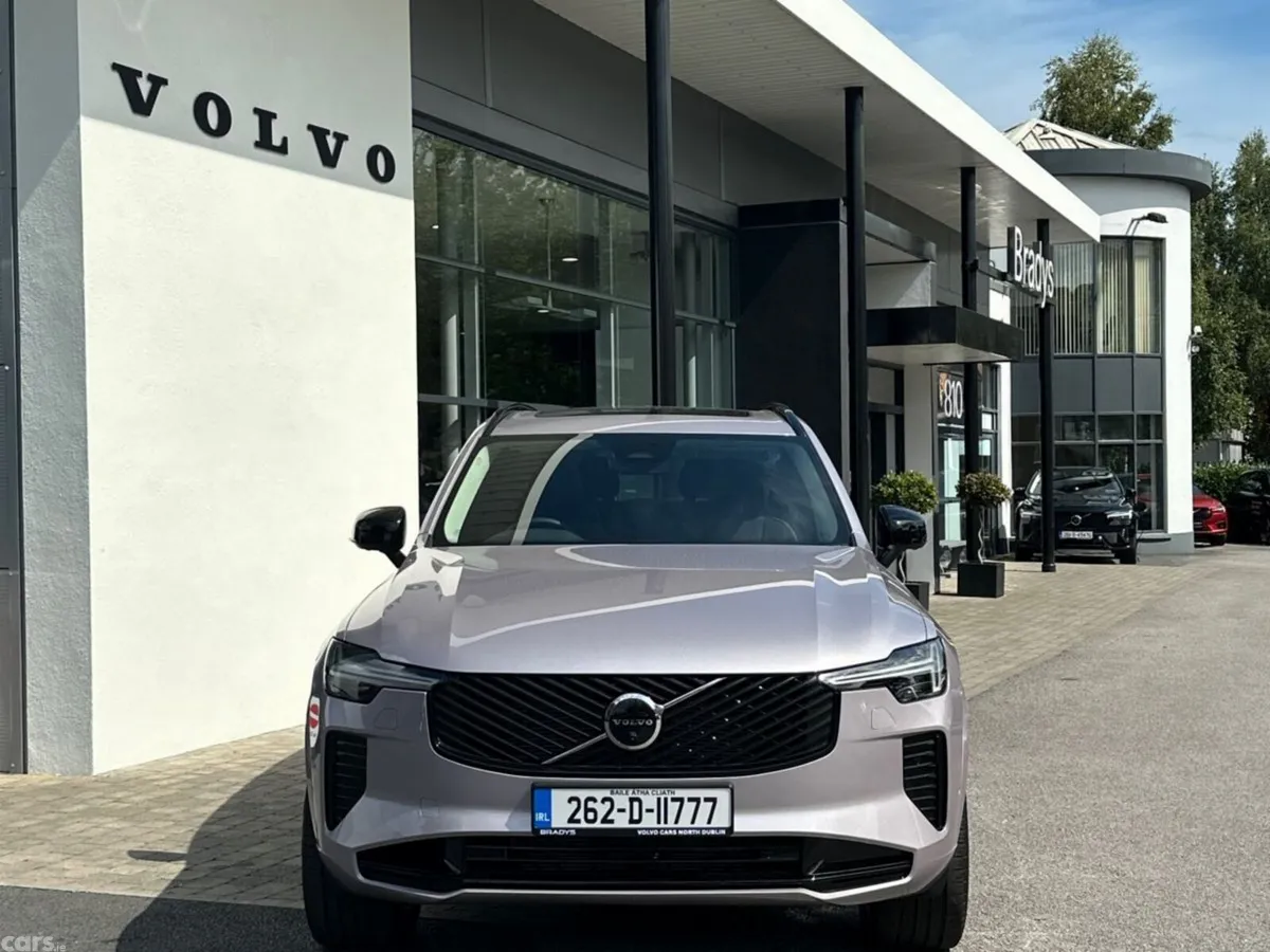 Volvo XC90 SUV, Petrol Plug-in Hybrid, 2026, Silver