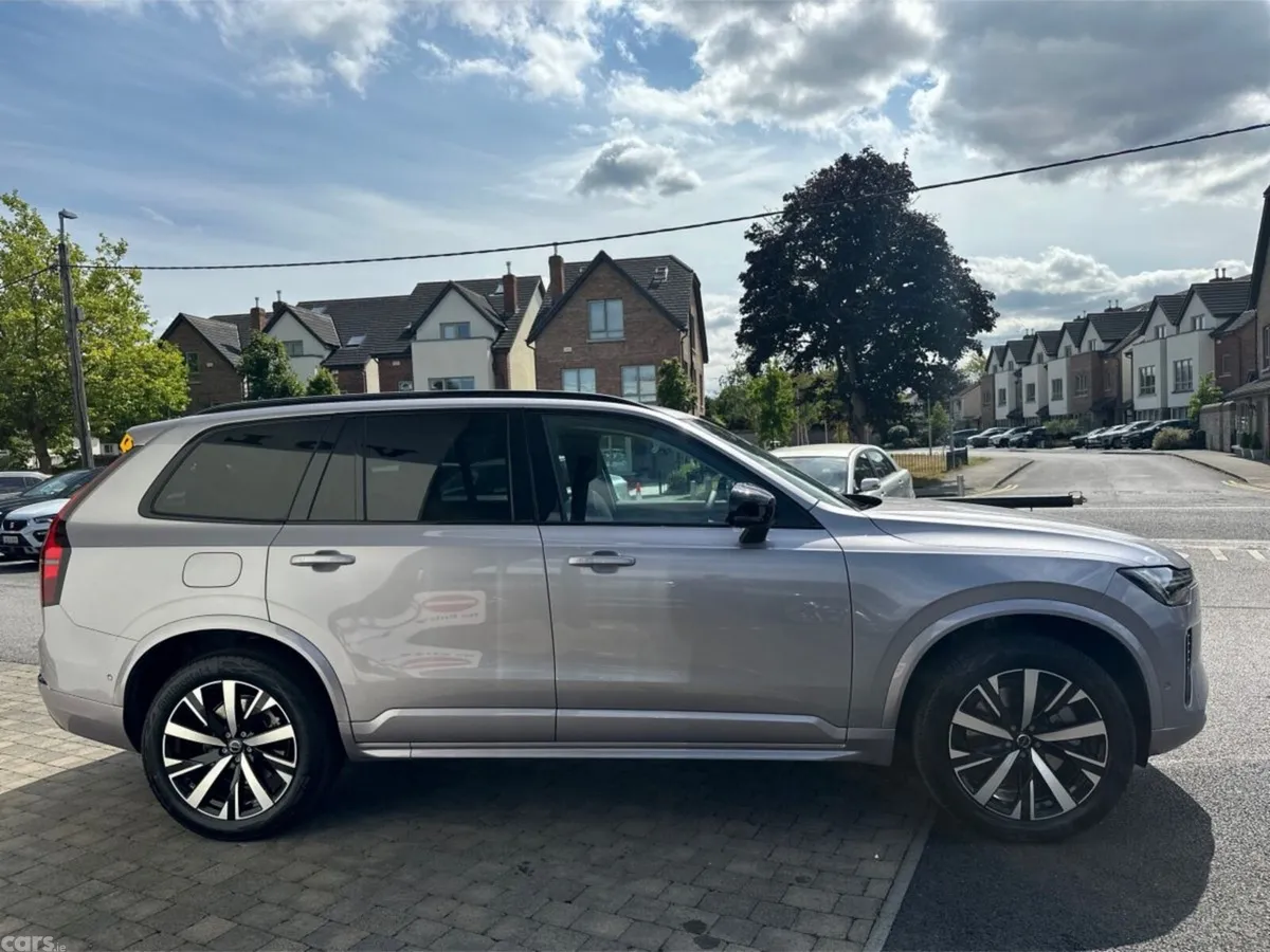 Volvo XC90 SUV, Petrol Plug-in Hybrid, 2026, Silver
