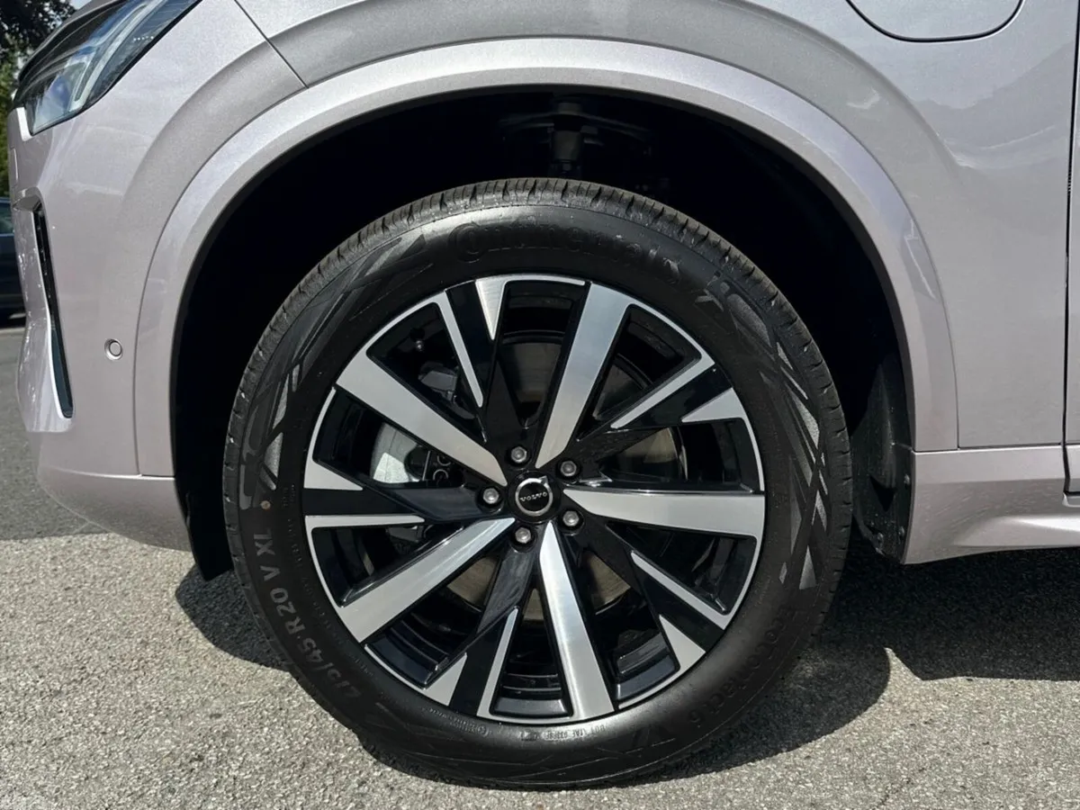 Volvo XC90 SUV, Petrol Plug-in Hybrid, 2026, Silver