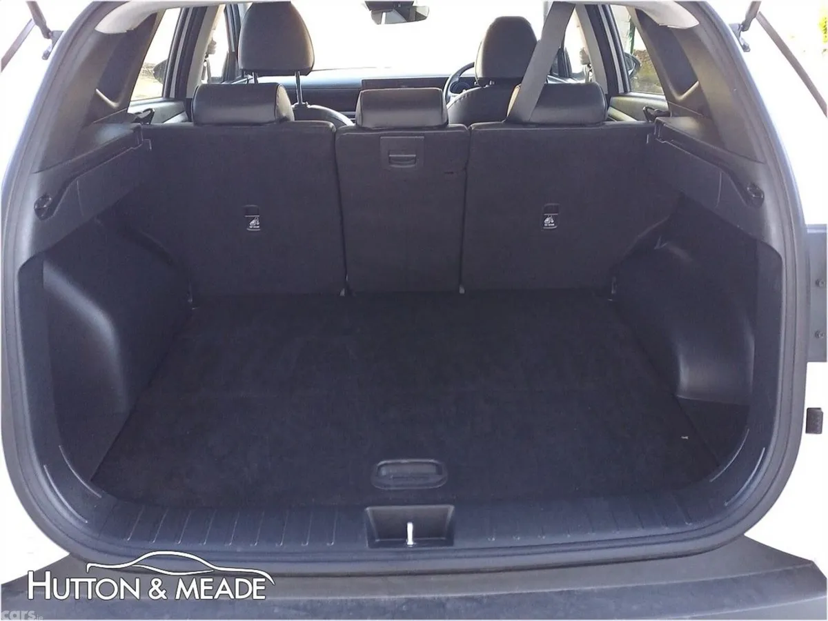 Hyundai Tucson SUV, Petrol Plug-in Hybrid, 2025, White