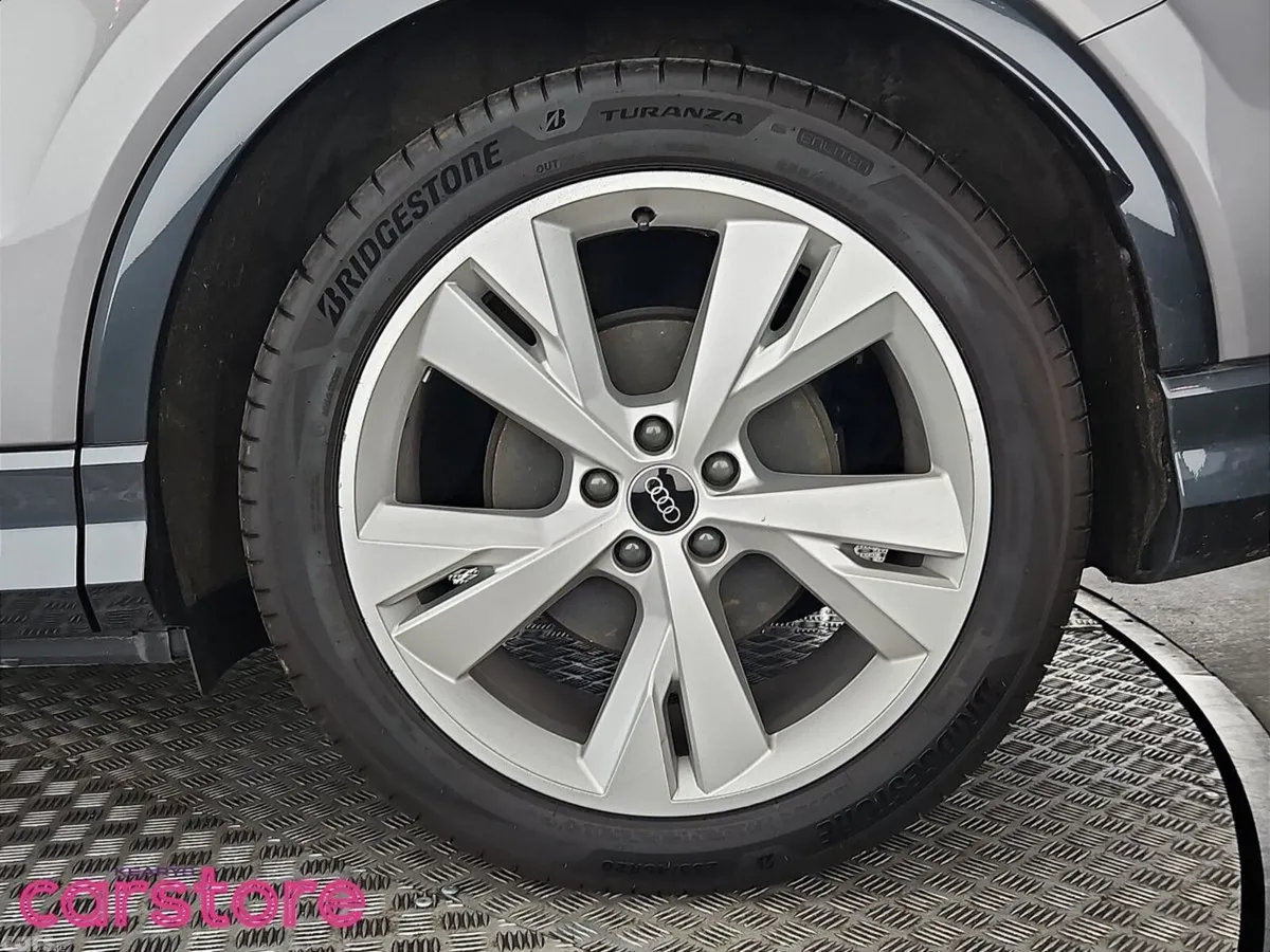 Audi Q4 e-tron SUV, Electric, 2023, Grey