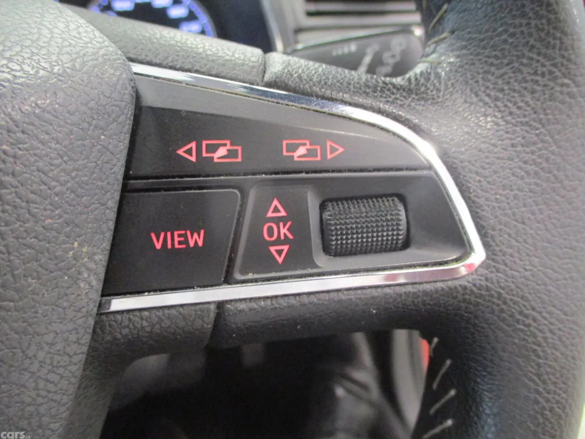 SEAT Arona SUV, Petrol, 2019, Red