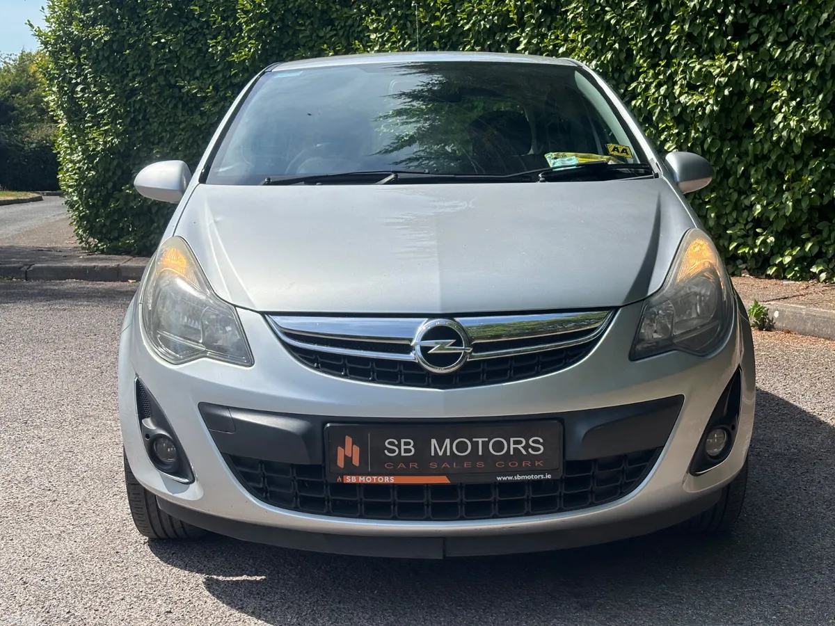 Opel Corsa Hatchback, Petrol, 2014, Silver