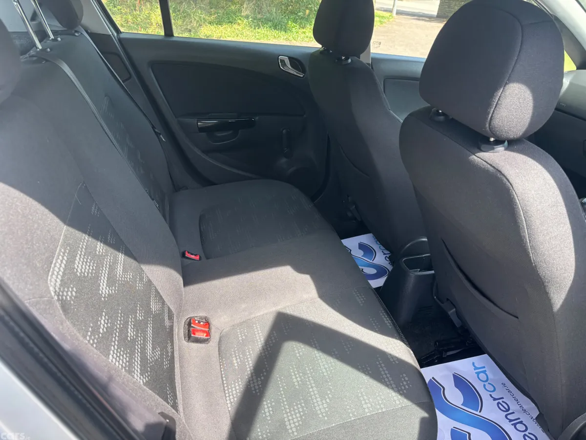 Opel Corsa Hatchback, Petrol, 2014, Silver