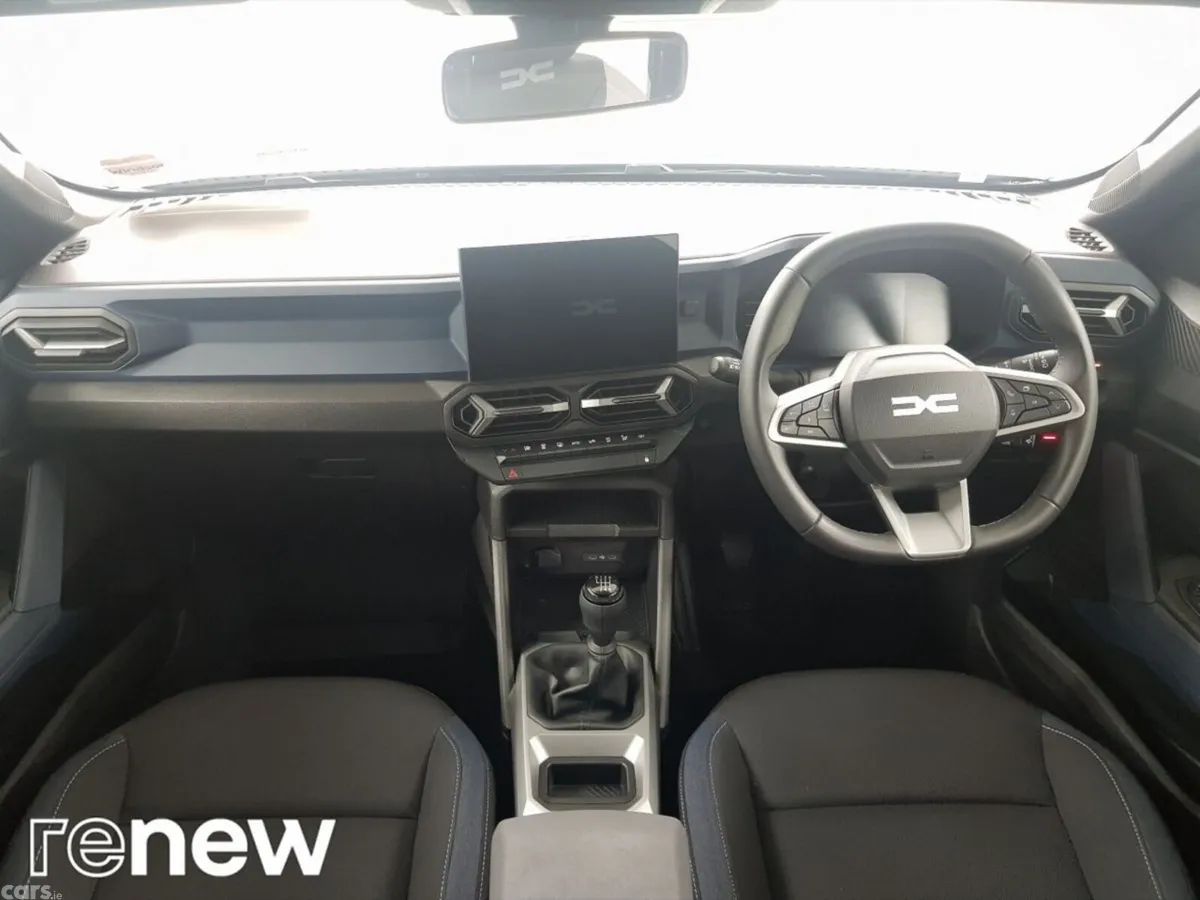 Dacia Duster SUV, Petrol Hybrid, 2025, Black