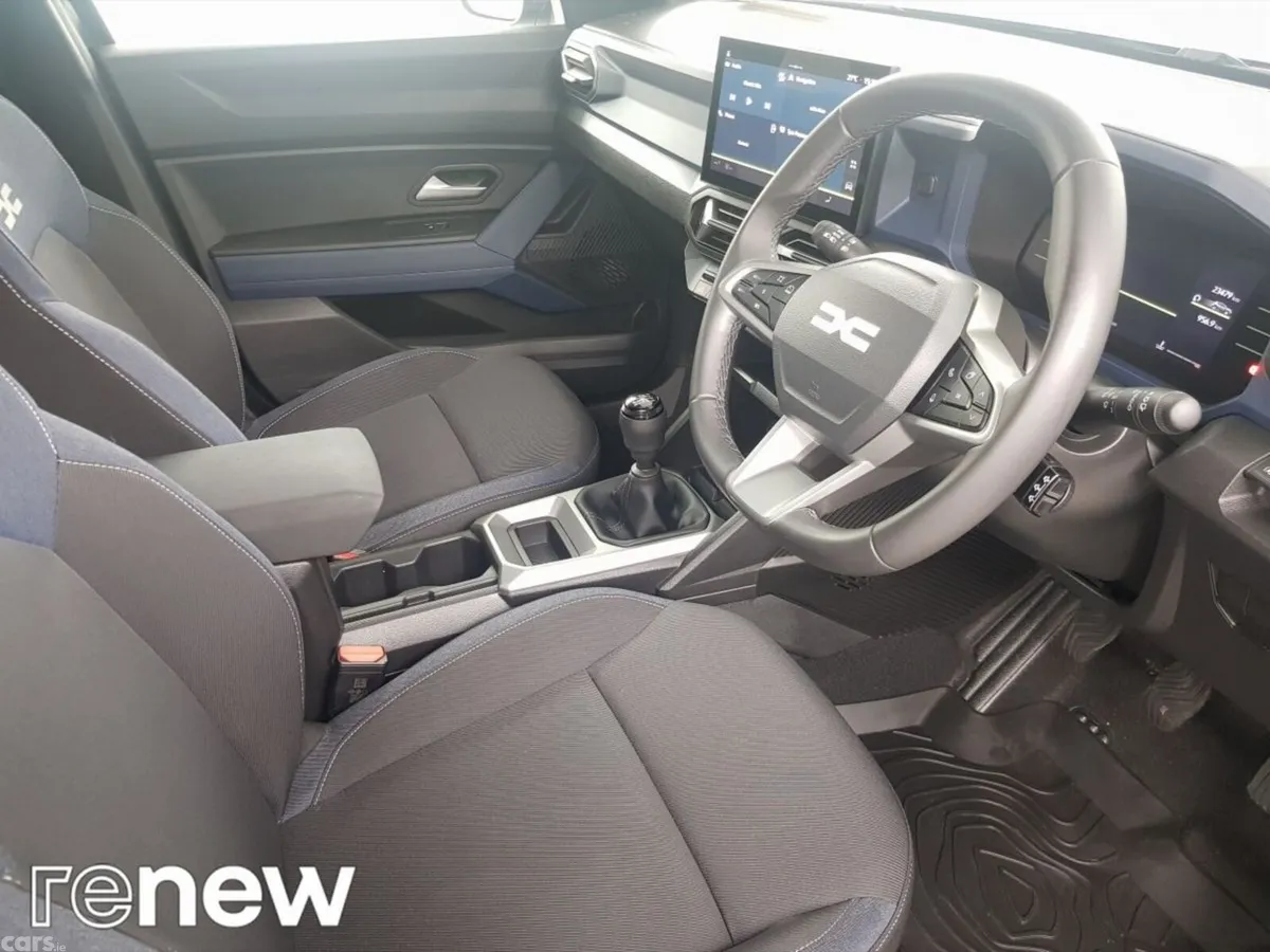 Dacia Duster SUV, Petrol Hybrid, 2025, Black