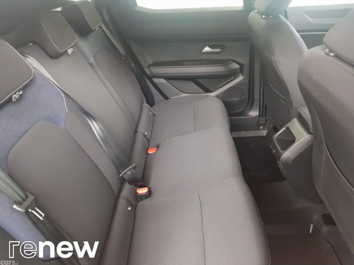 Dacia Duster SUV, Petrol Hybrid, 2025, Black