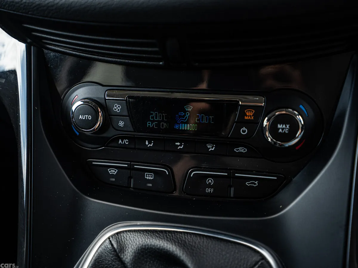 Ford Kuga SUV, Diesel, 2016, Black