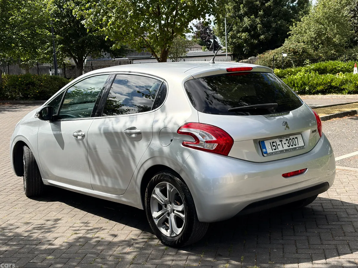 Peugeot 208 Hatchback, Diesel, 2015, Grey