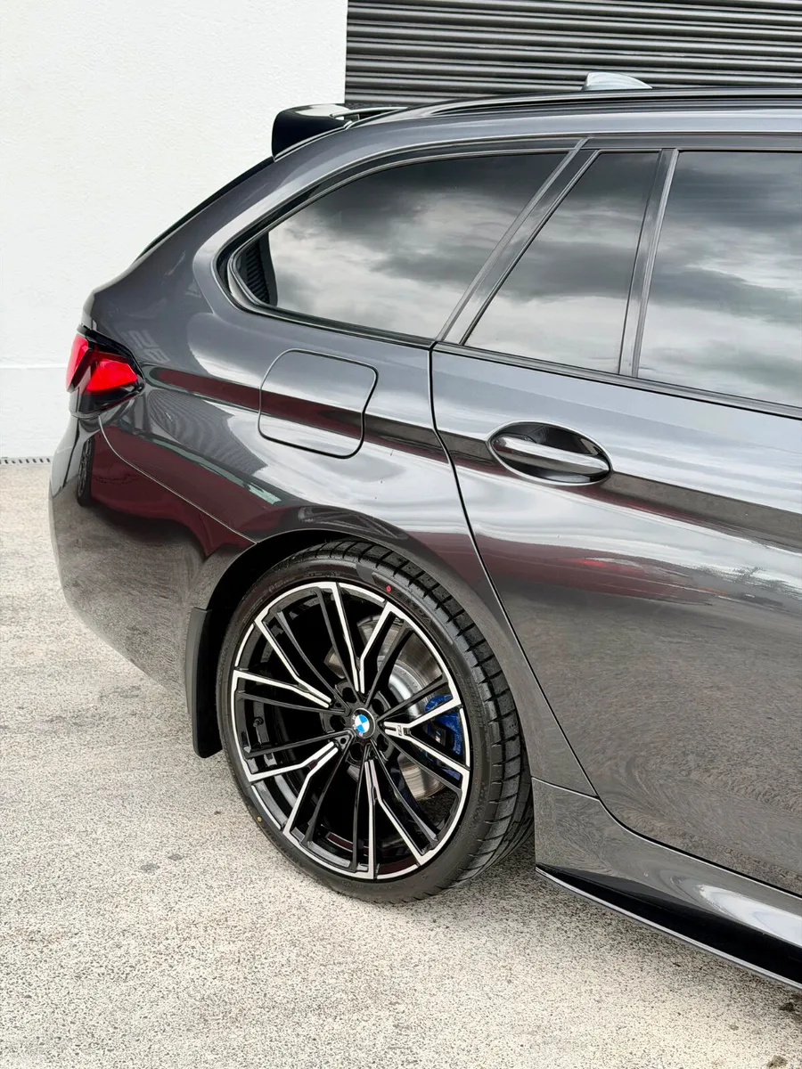 BMW 5-Series Estate, Diesel, 2021, Grey