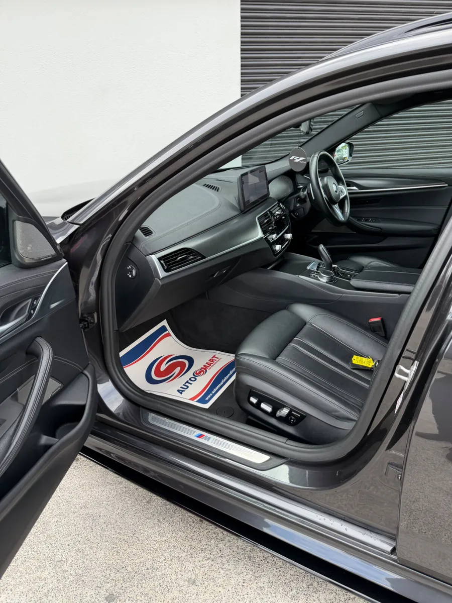 BMW 5-Series Estate, Diesel, 2021, Grey