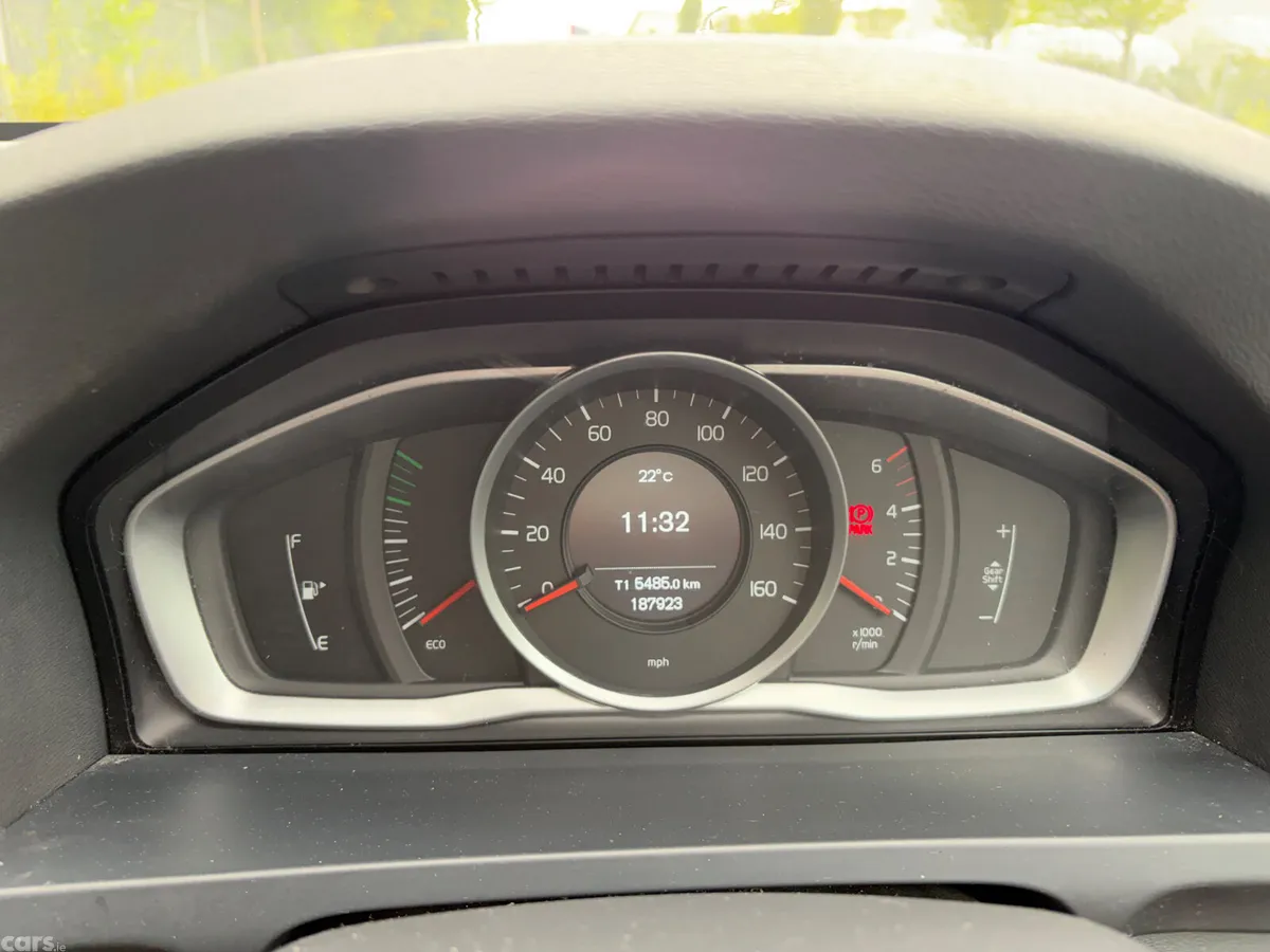 Volvo S60 Saloon, Diesel, 2016, Silver