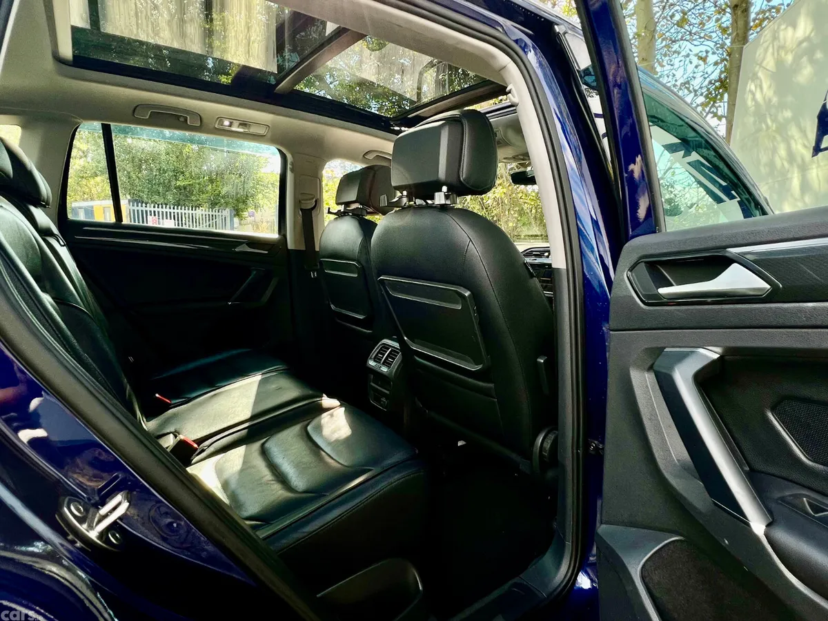 Volkswagen Tiguan SUV, Petrol, 2018, Blue