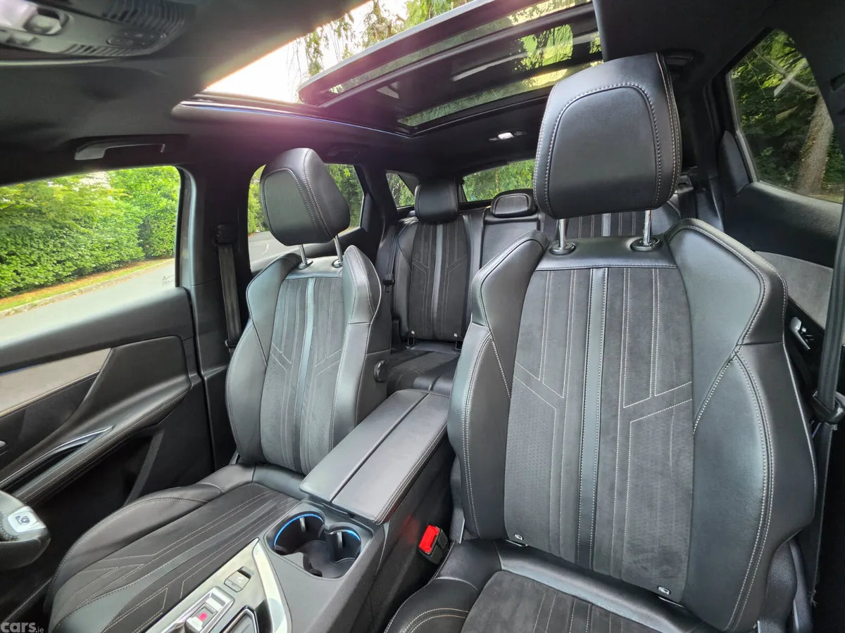Peugeot 3008 MPV, Diesel, 2021, Grey