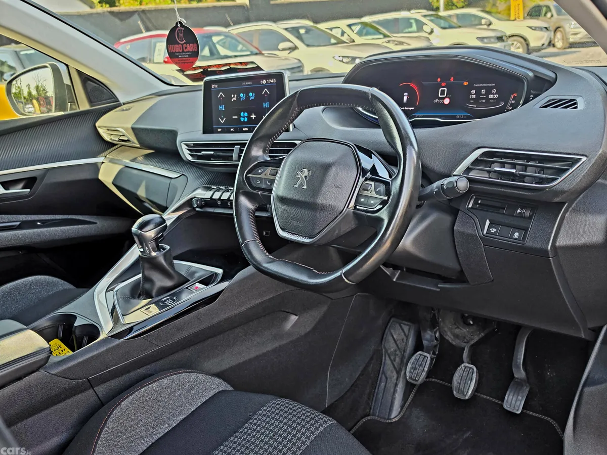 Peugeot 3008 MPV, Diesel, 2021, Grey