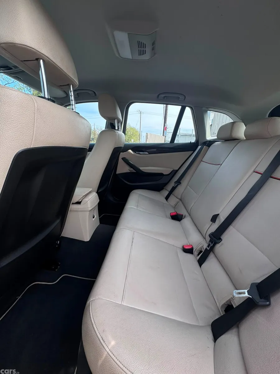 BMW X1 Hatchback, Diesel, 2013, Black
