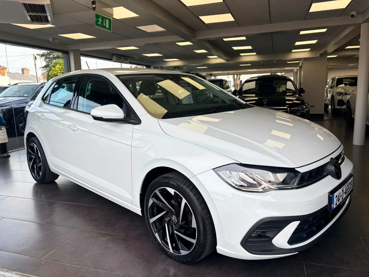 Volkswagen Polo Hatchback, Petrol, 2024, White