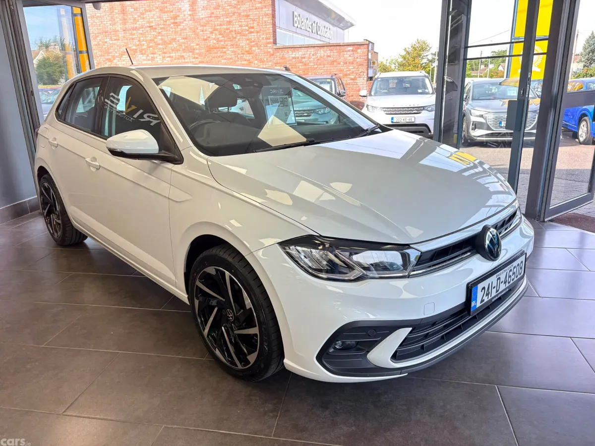 Volkswagen Polo Hatchback, Petrol, 2024, White