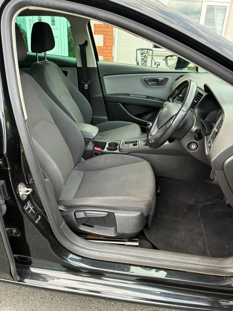 SEAT Leon Hatchback, Diesel, 2017, Black
