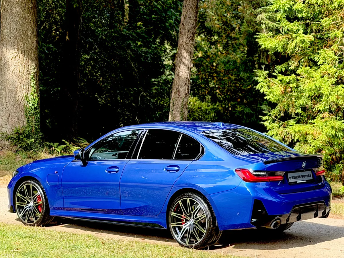 BMW 3-Series Saloon, Petrol Plug-in Hybrid, 2024, Blue