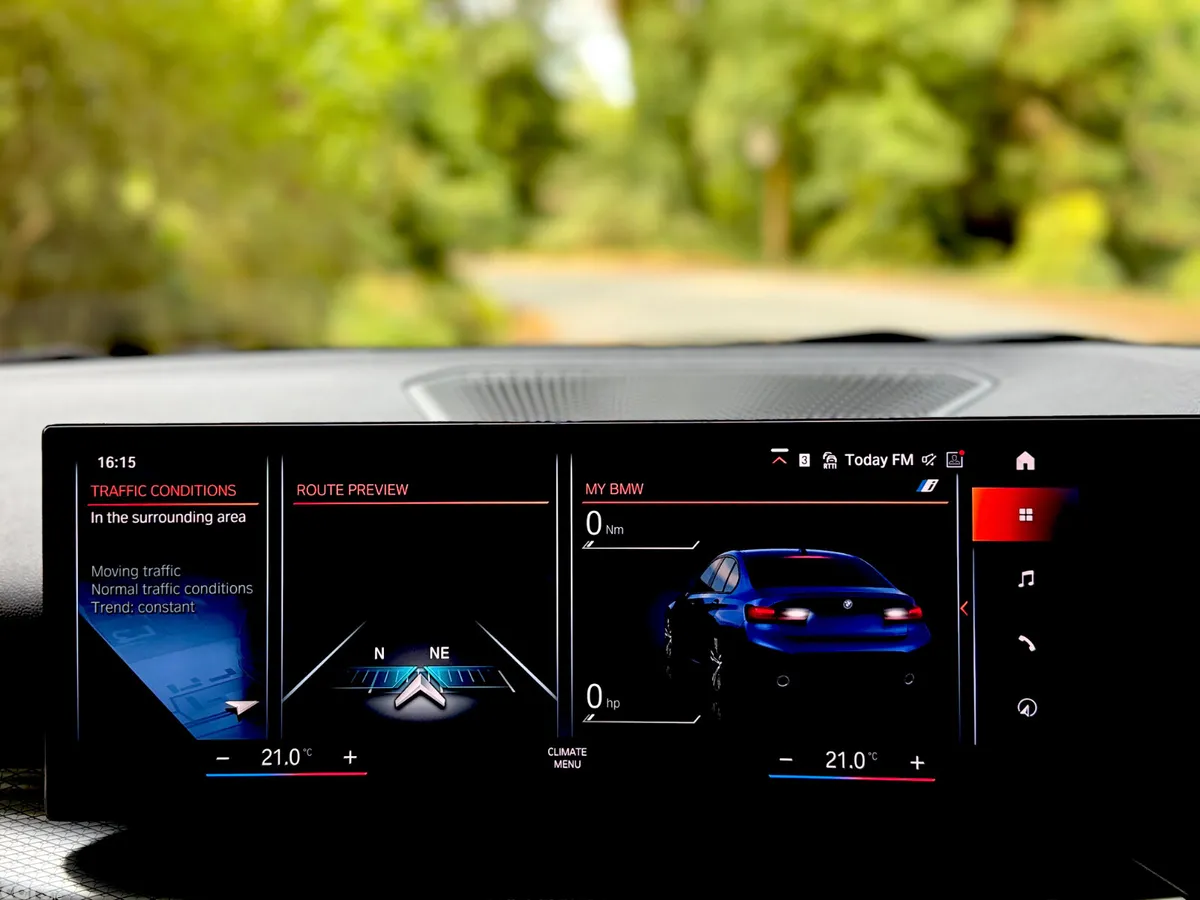 BMW 3-Series Saloon, Petrol Plug-in Hybrid, 2024, Blue
