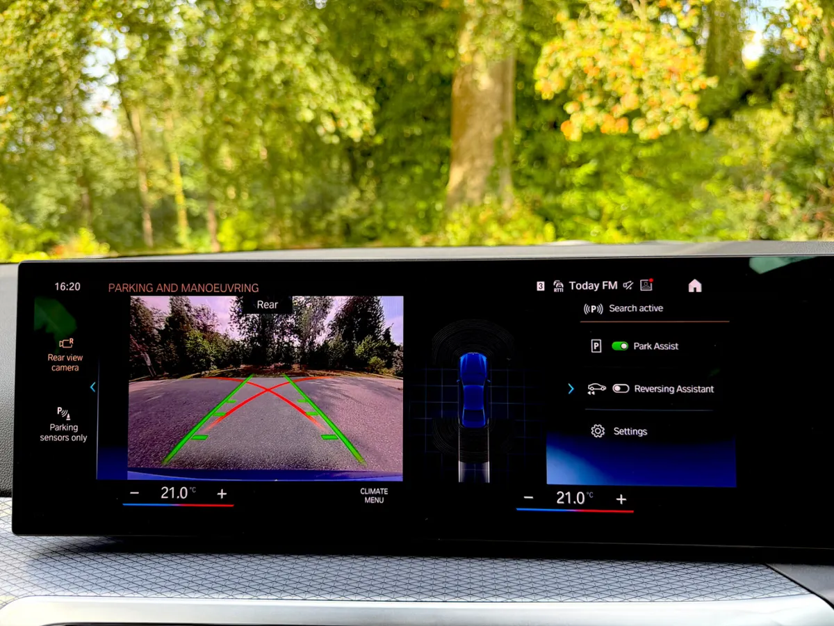 BMW 3-Series Saloon, Petrol Plug-in Hybrid, 2024, Blue