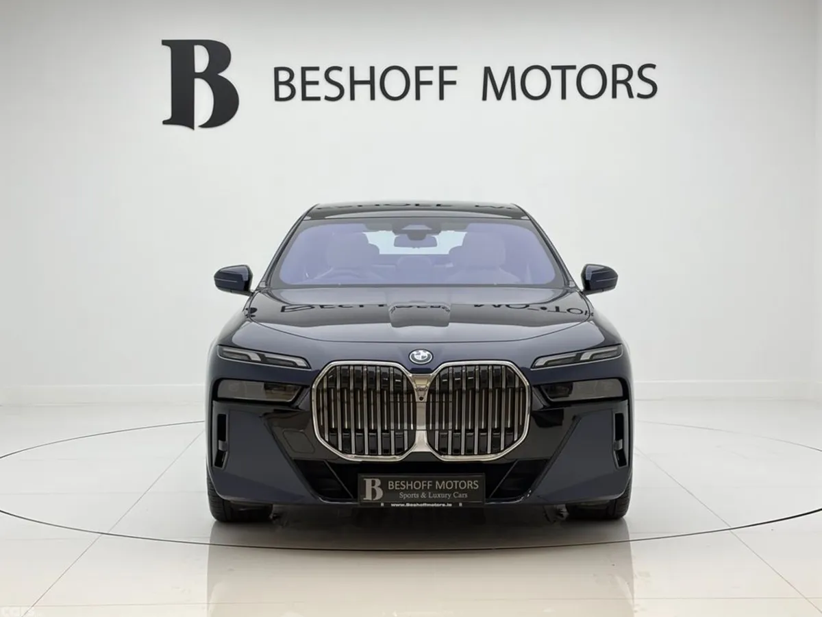 BMW 7-Series Saloon, Petrol Plug-in Hybrid, 2025, Blue