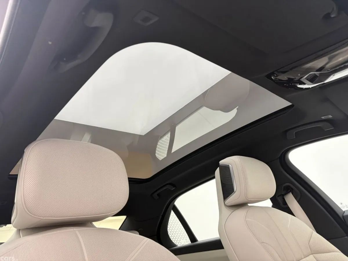 BMW 7-Series Saloon, Petrol Plug-in Hybrid, 2025, Blue