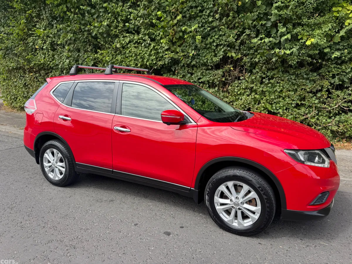Nissan X-Trail SUV, Diesel, 2015, Red