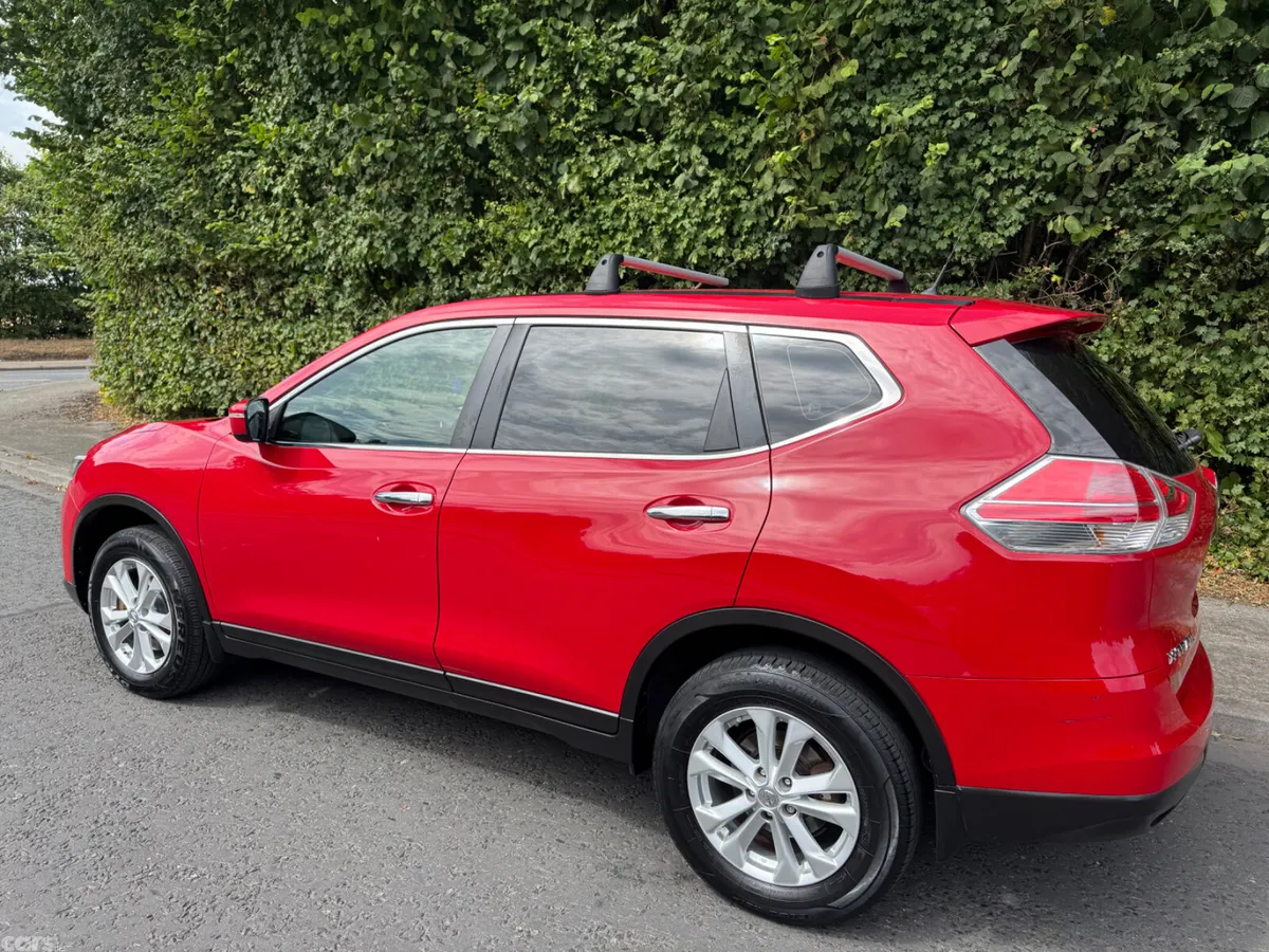 Nissan X-Trail SUV, Diesel, 2015, Red