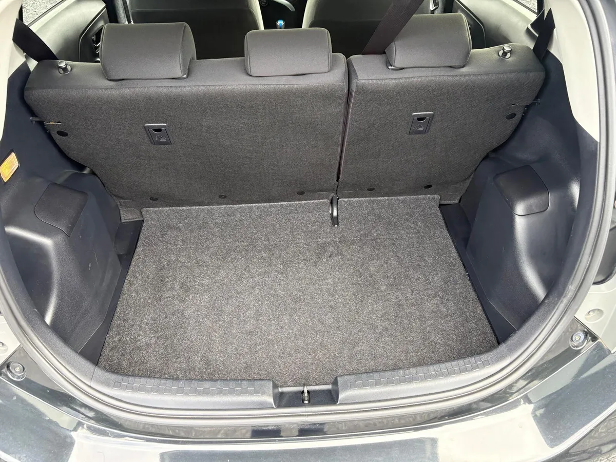 Toyota Aqua Hatchback, Petrol Hybrid, 2014, Black