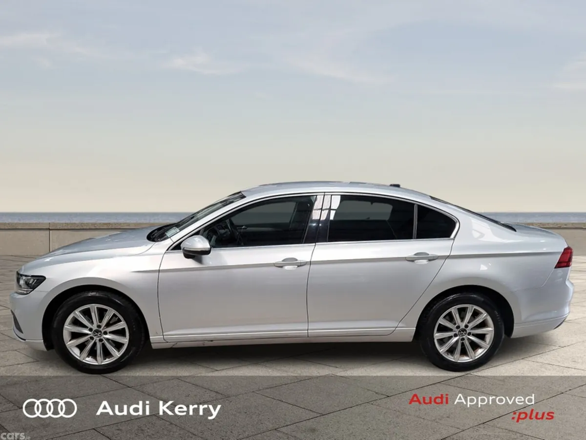 Volkswagen Passat Saloon, Diesel, 2021, Grey