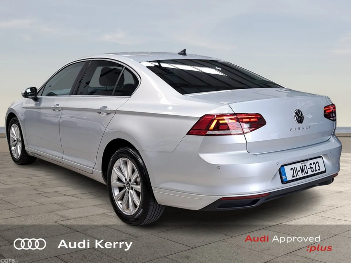 Volkswagen Passat Saloon, Diesel, 2021, Grey