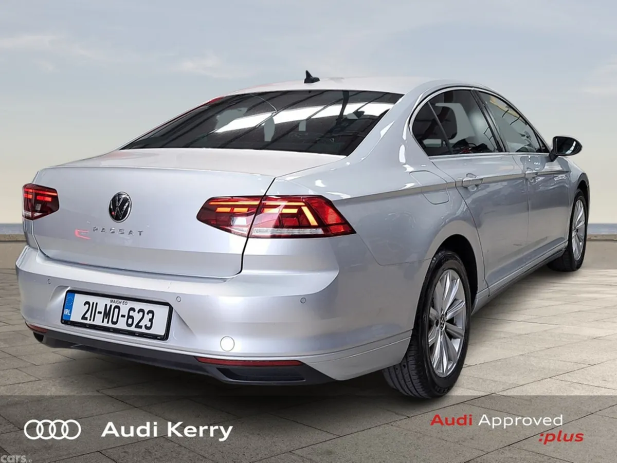 Volkswagen Passat Saloon, Diesel, 2021, Grey