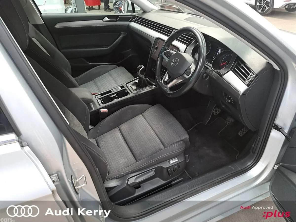 Volkswagen Passat Saloon, Diesel, 2021, Grey