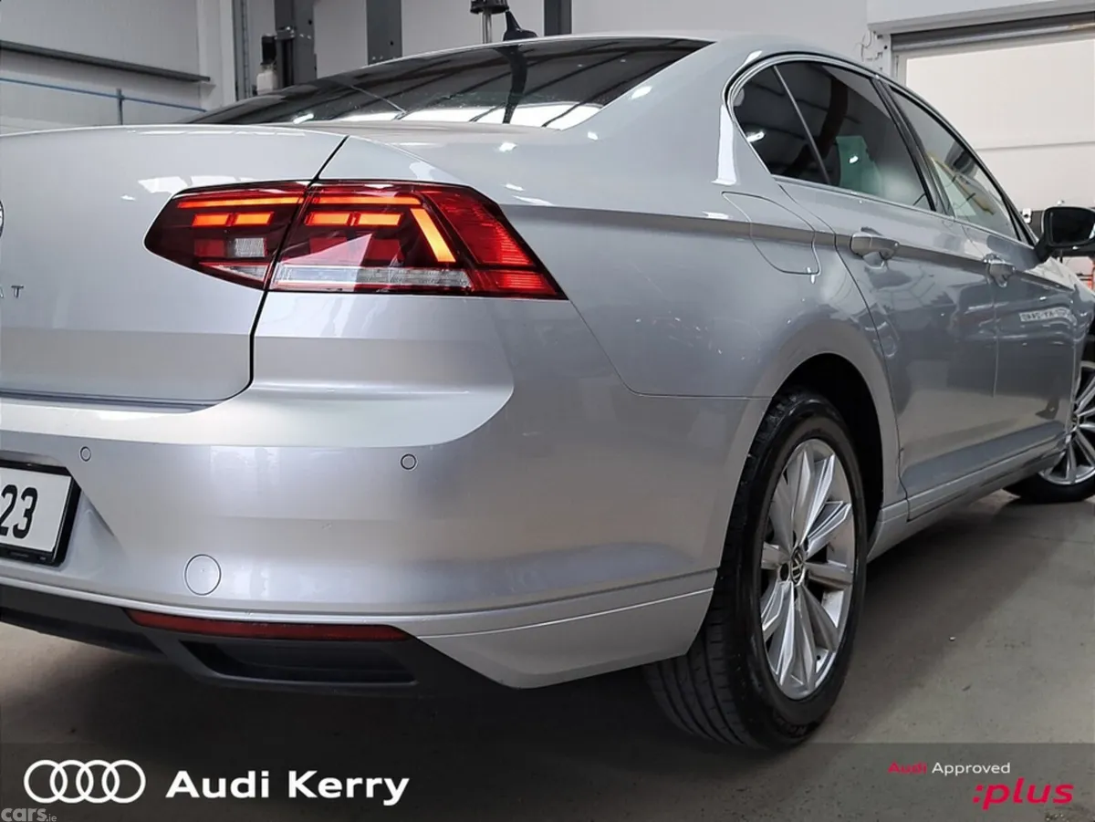 Volkswagen Passat Saloon, Diesel, 2021, Grey